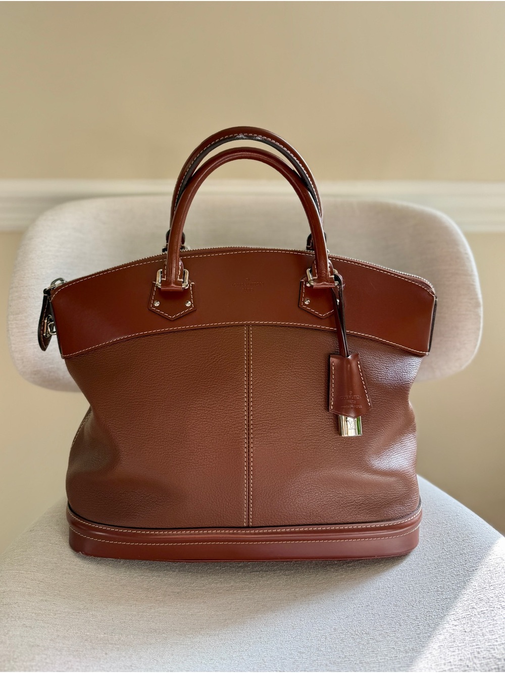 Louis Vuitton Suhali Lockit MM Brown Sienne Leather Handbag 2007